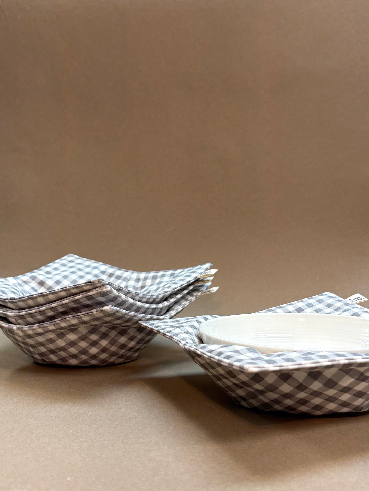 Grey Gingham Microwaveable Bowl Holder
