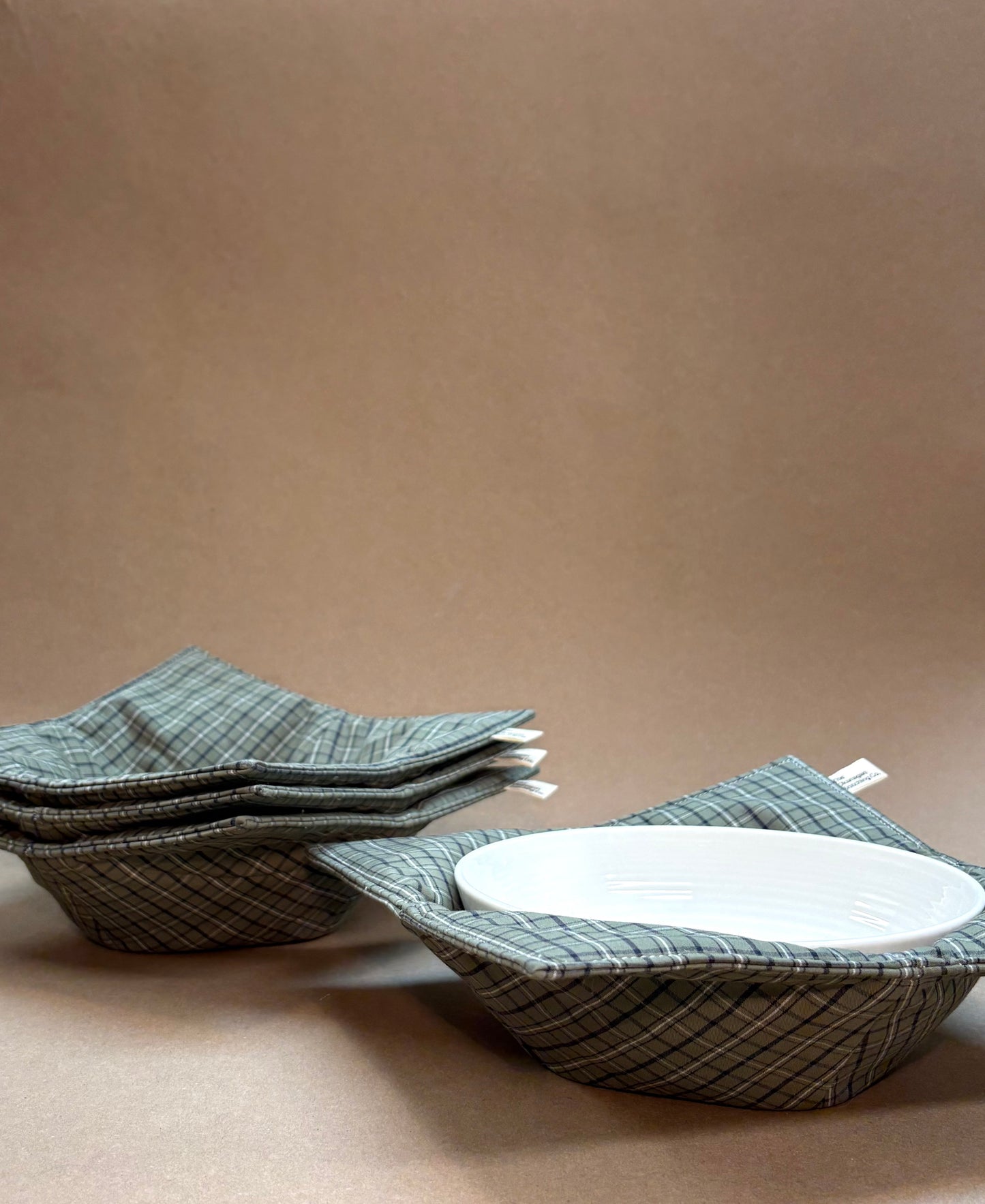 Green Plaid Microwaveable Bowl Holder